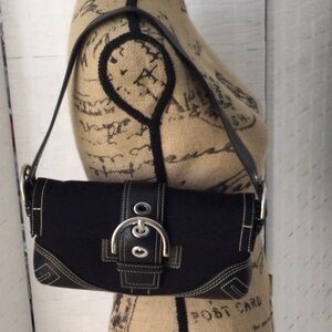 Stylish Black Coach Vintage Signature Women's Handbag